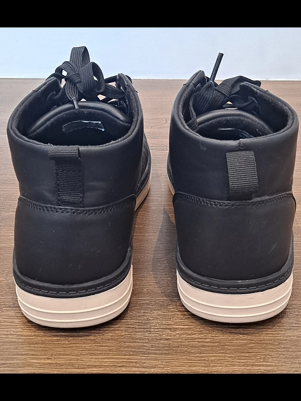 Perry Ellis Men's Black Chukka Boots with White Sole 9